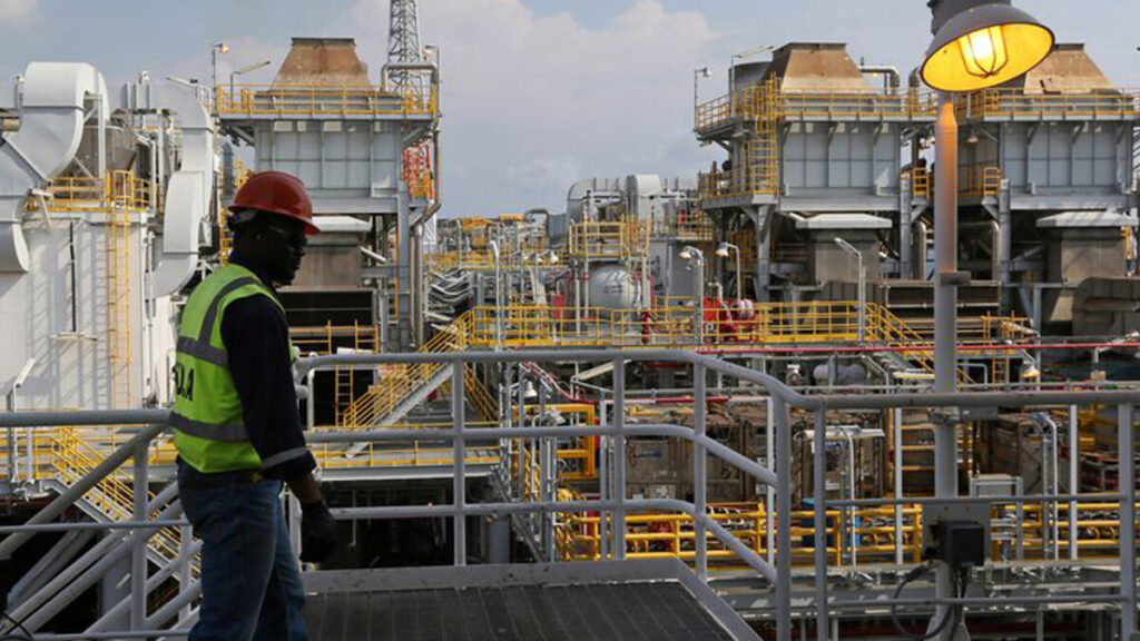 Nigerian Banks Cut Lending to Key Sectors by N5.45 Trillion